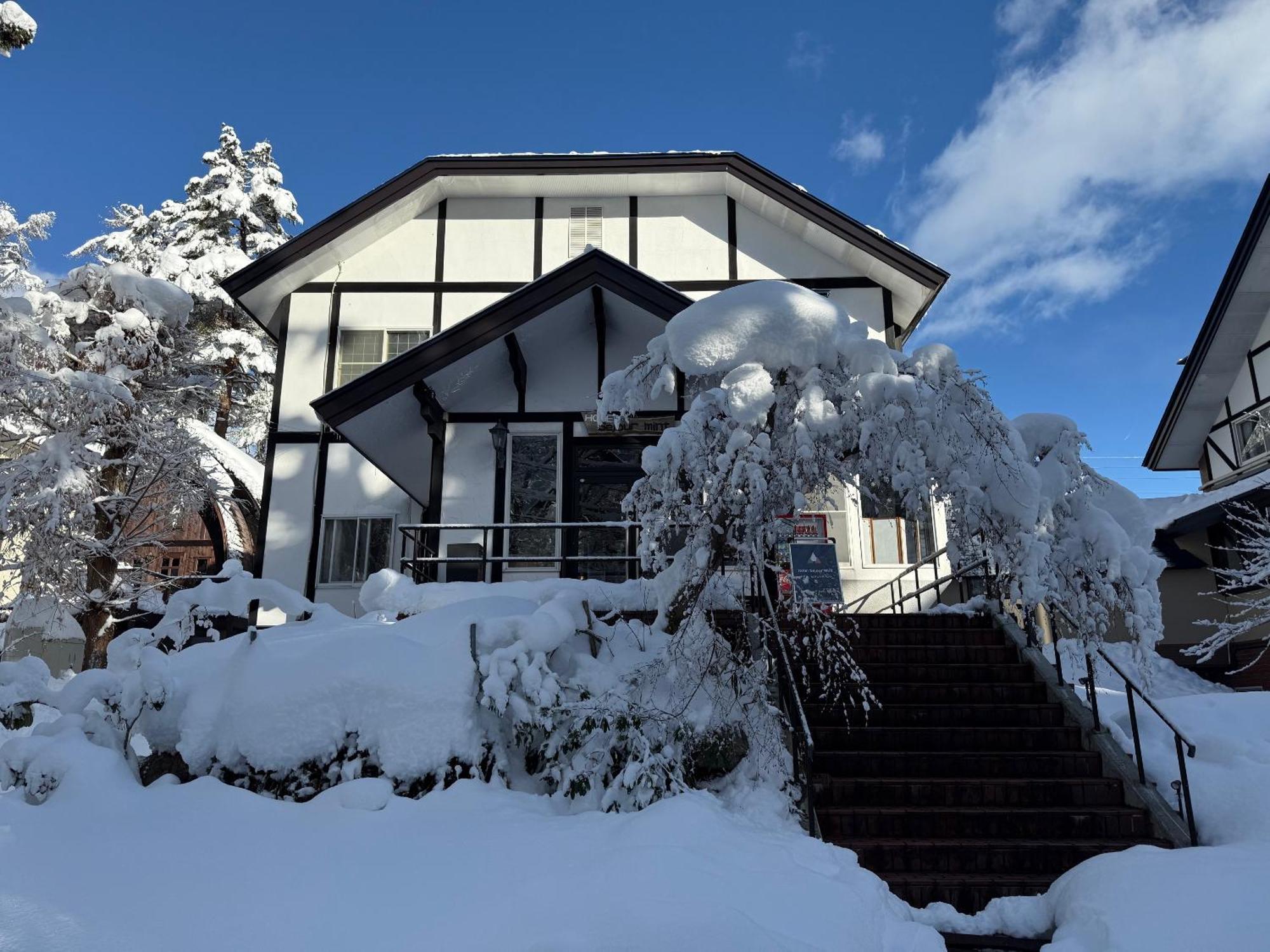 Hotel Sejour Mint In Hakuba Eksteriør bilde